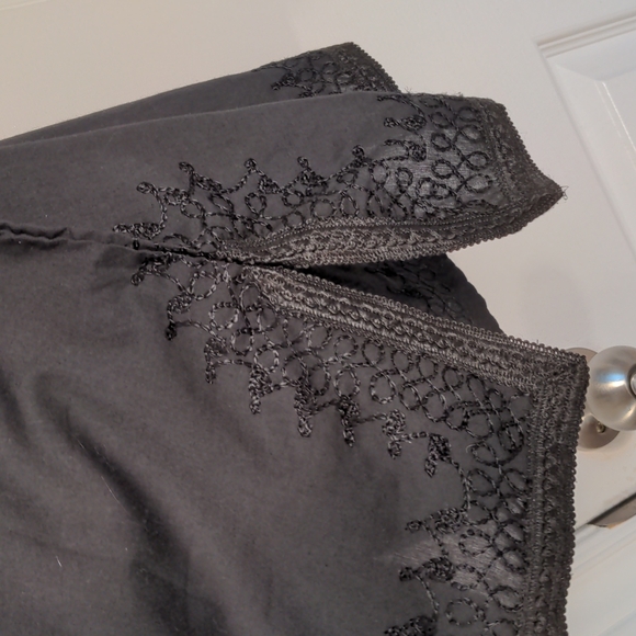 🌷NWOT, SM Moroccan Embroidered Black Top/mini dress - Picture 11 of 12